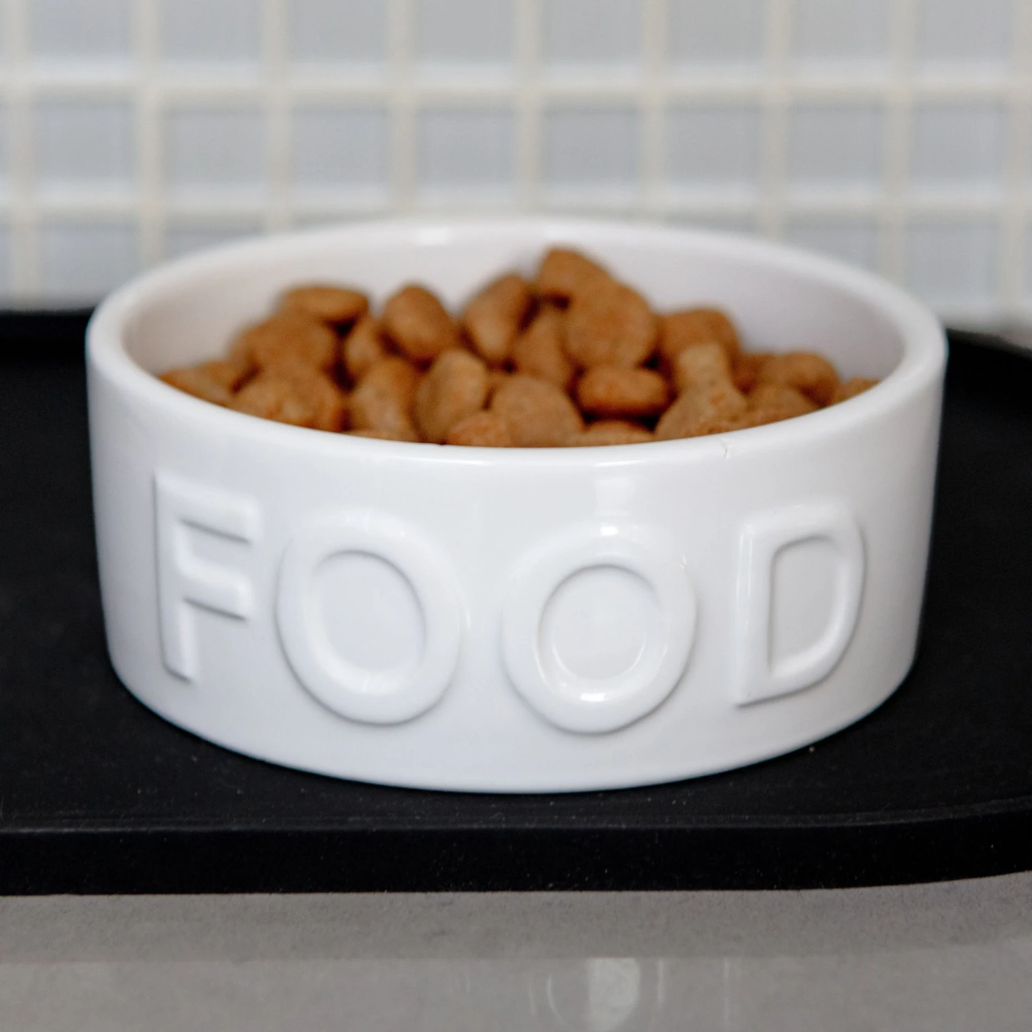 PARK LIFE DESIGNS Classic Food Ceramic Pet Bowl In White - Image 2