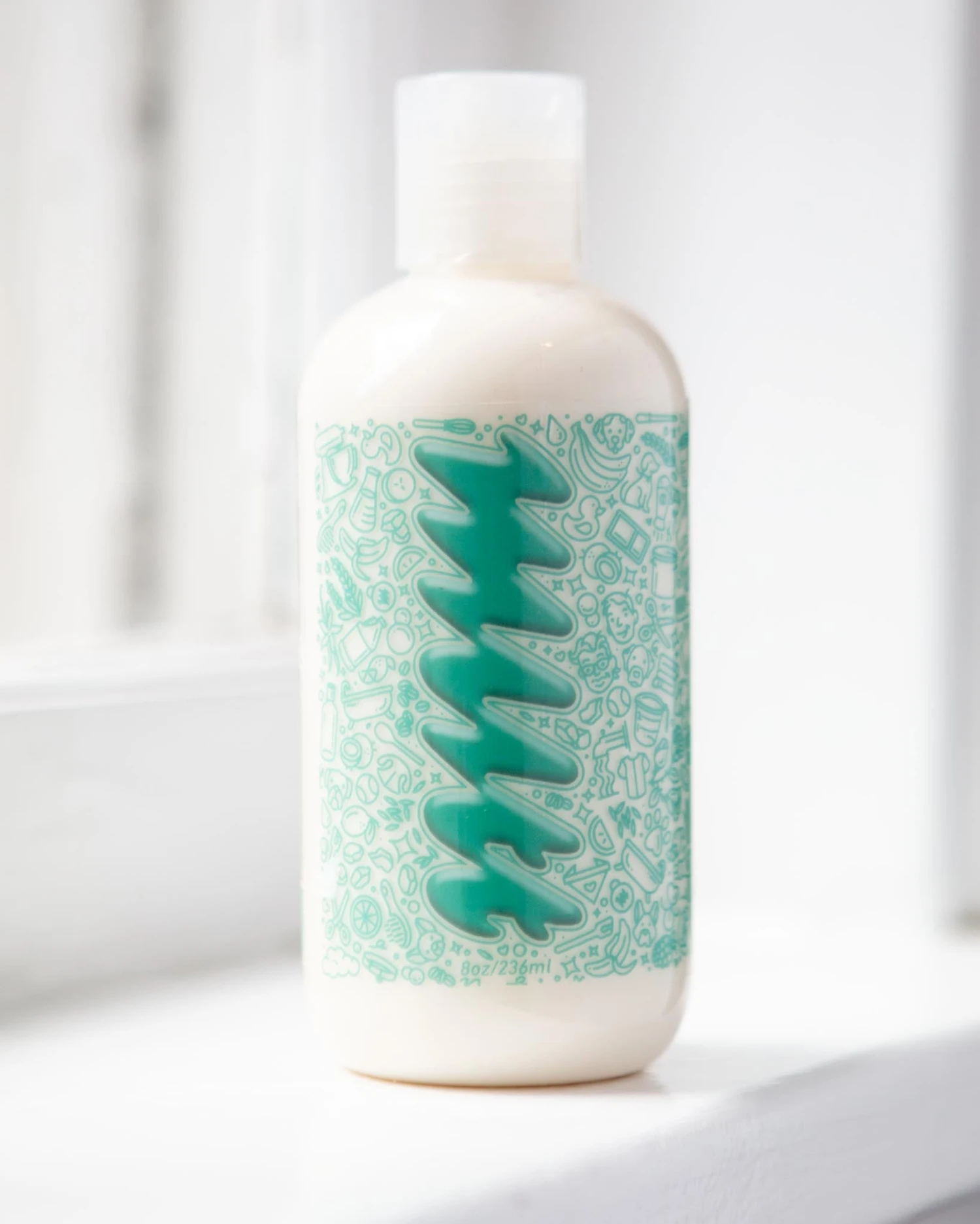 MUTT FRESH DOG CARE Handmade Dog Shampoo In Oat Milk And Aloe (Made In The USA)