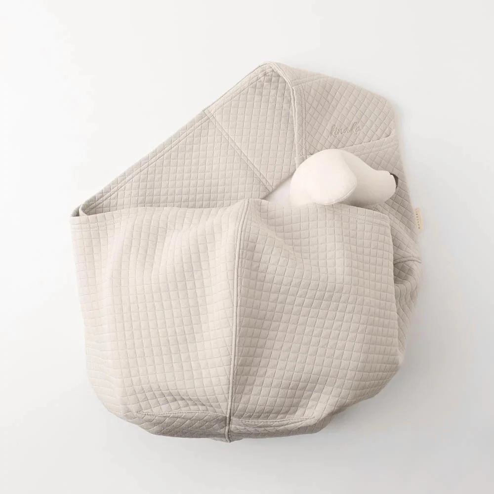 MONCHERI Graph Check Dog Sling - Image 8